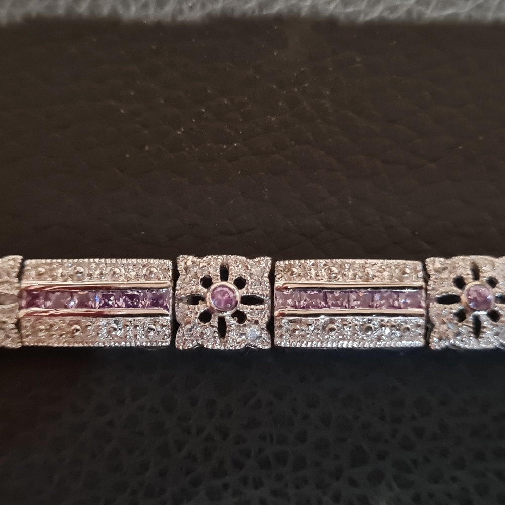 Bracelet with purple stones